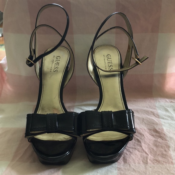 Guess heels size 6 medium - Picture 2 of 4